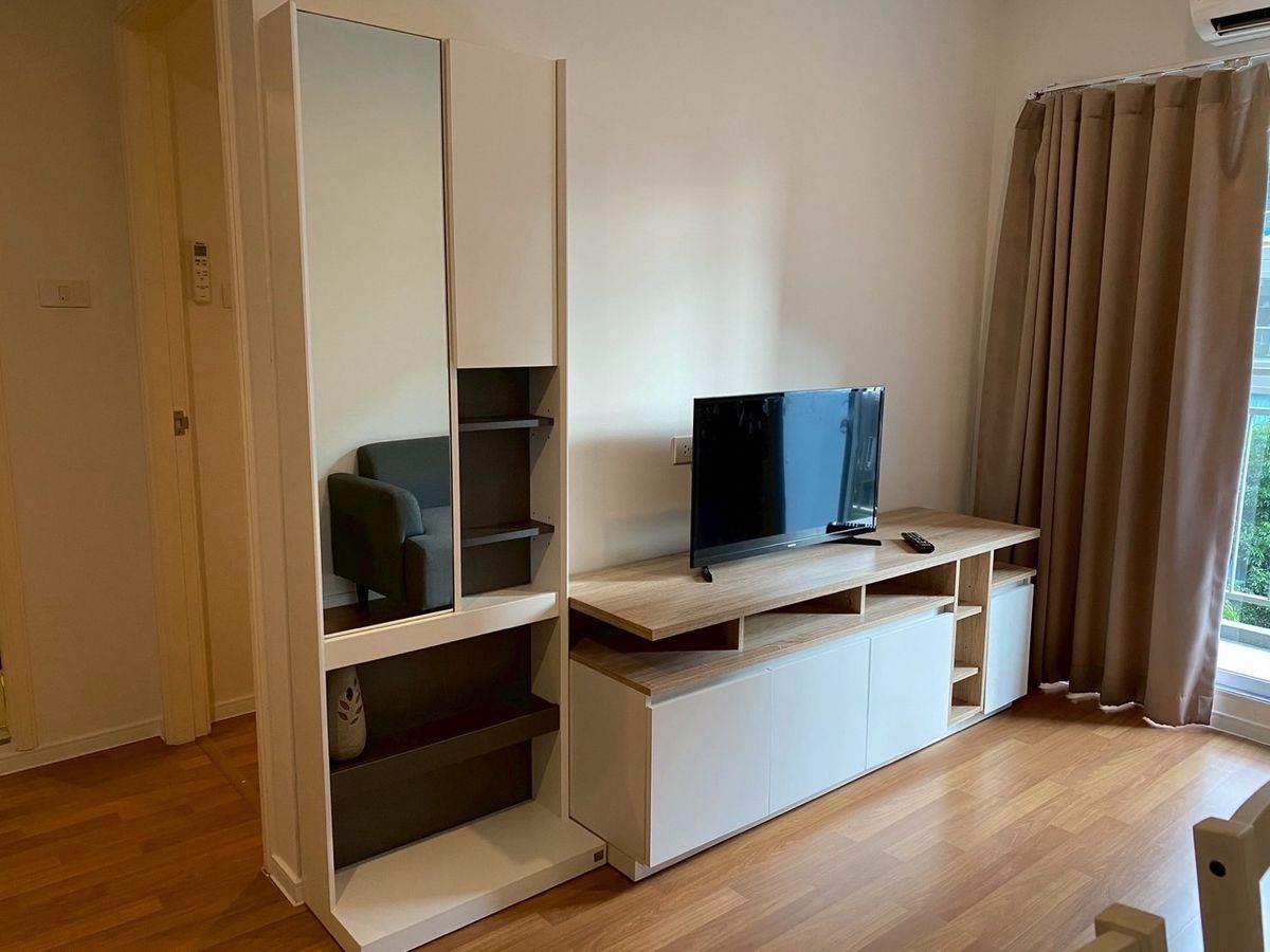 For RentCondoBangna, Bearing, Lasalle : Condo for rent Lumpini Place Bangna Km.3 (Lumpini Place Bangna Km. 3) Building/Building: A Floor 4 Size: 26 sq.m. Price: 8,500 baht