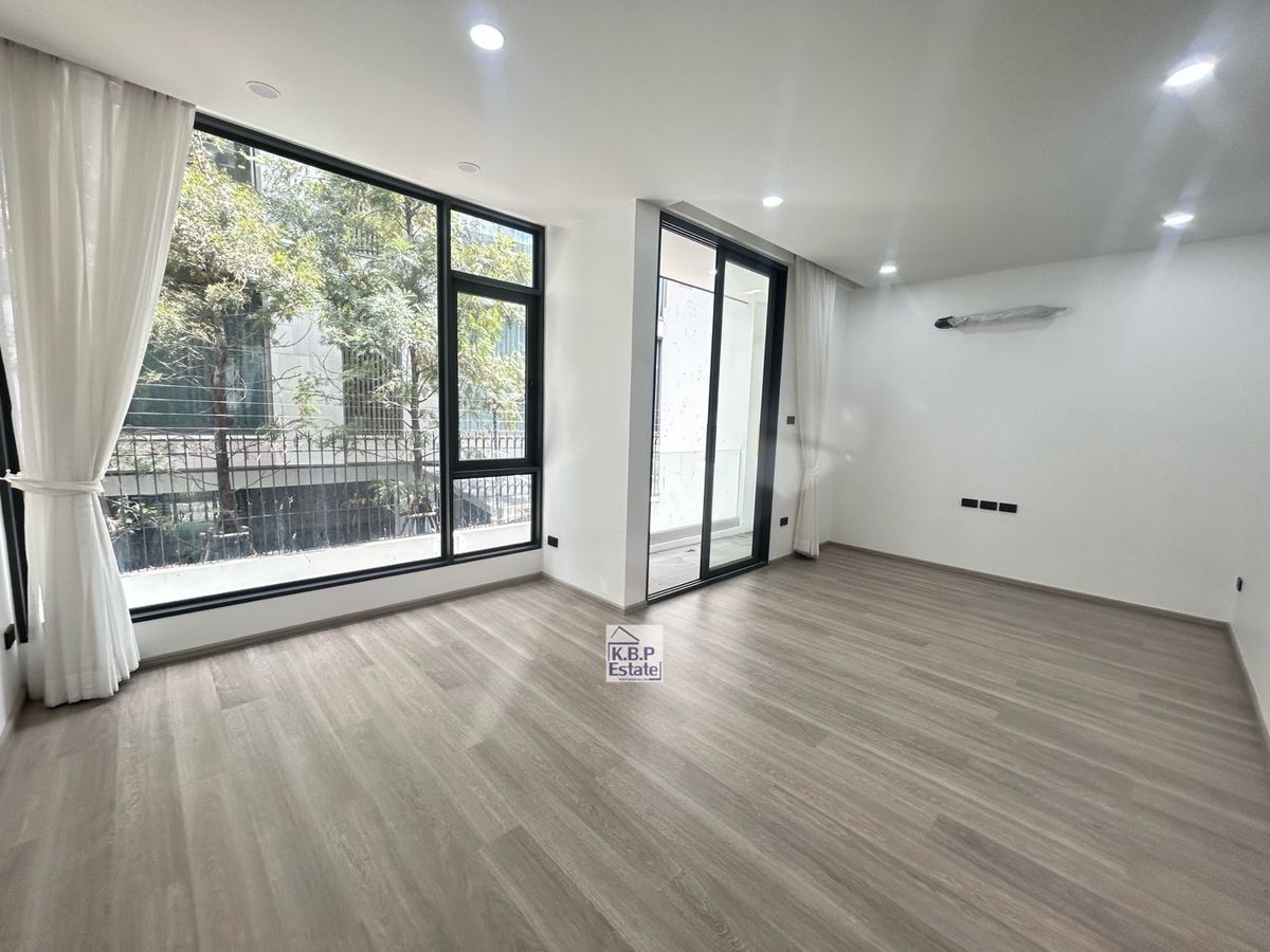 ขายทาวน์โฮมสุขุมวิท อโศก ทองหล่อ : 🏡ขาย Townhome 3 ชั้น 25 ตรว ซอยสุขุมวิท 15 ทำเลดี เพียง 1 นาทีถึง โรงเรียนนานาชาติ NIST และ 5 นาที ถึง BTS อโศก 