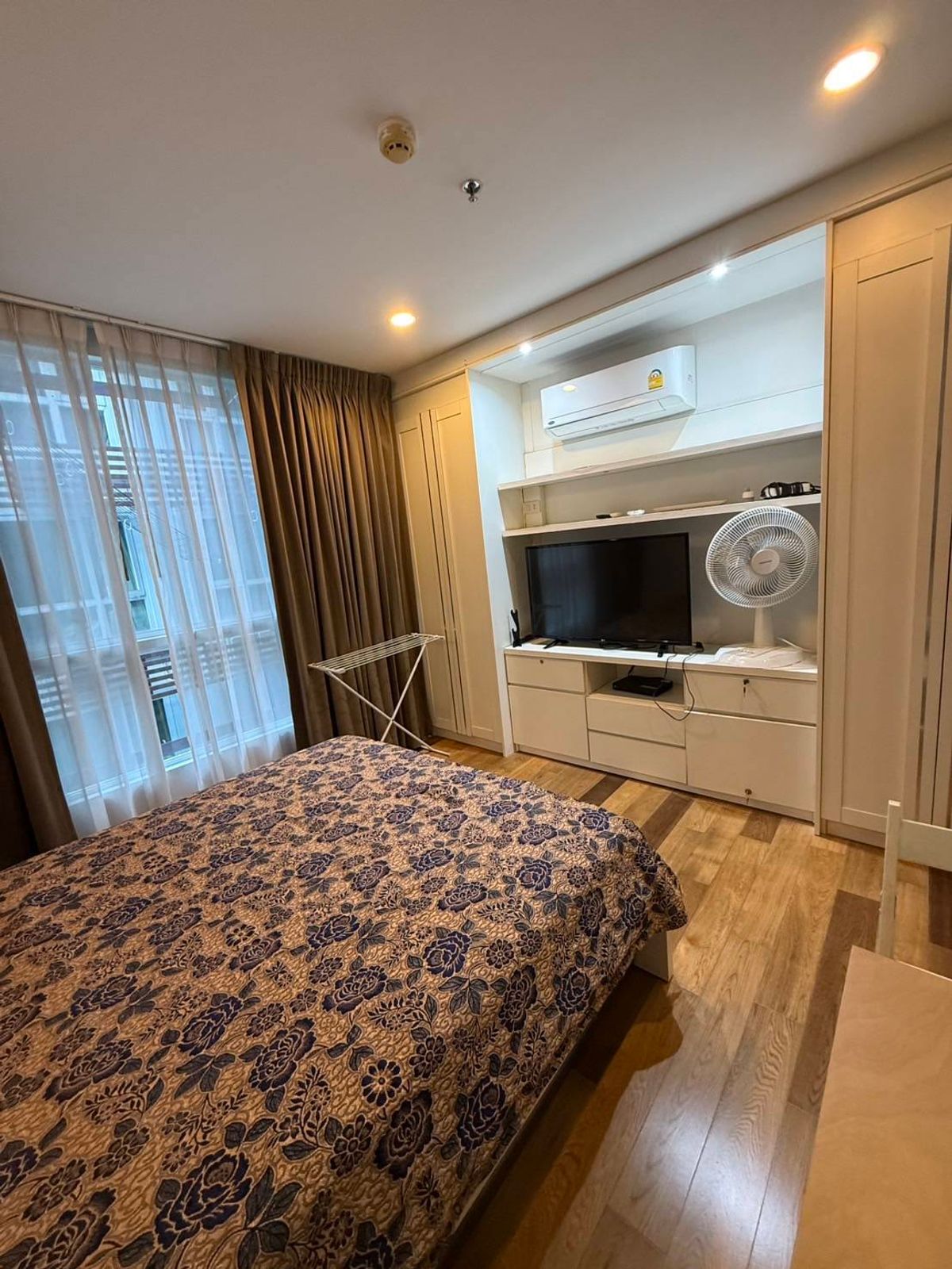 ให้เช่าคอนโดนานา : เช่าด่วน!! ราคาดี แต่งสวยมาก 15 Sukhumvit Residence