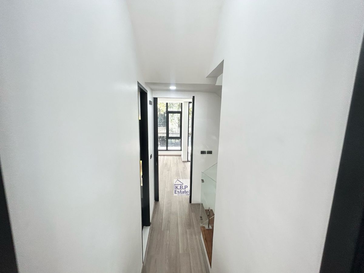 ขายทาวน์โฮมสุขุมวิท อโศก ทองหล่อ : 🏡ขาย Townhome 3 ชั้น 25 ตรว ซอยสุขุมวิท 15 ทำเลดี เพียง 1 นาทีถึง โรงเรียนนานาชาติ NIST และ 5 นาที ถึง BTS อโศก 