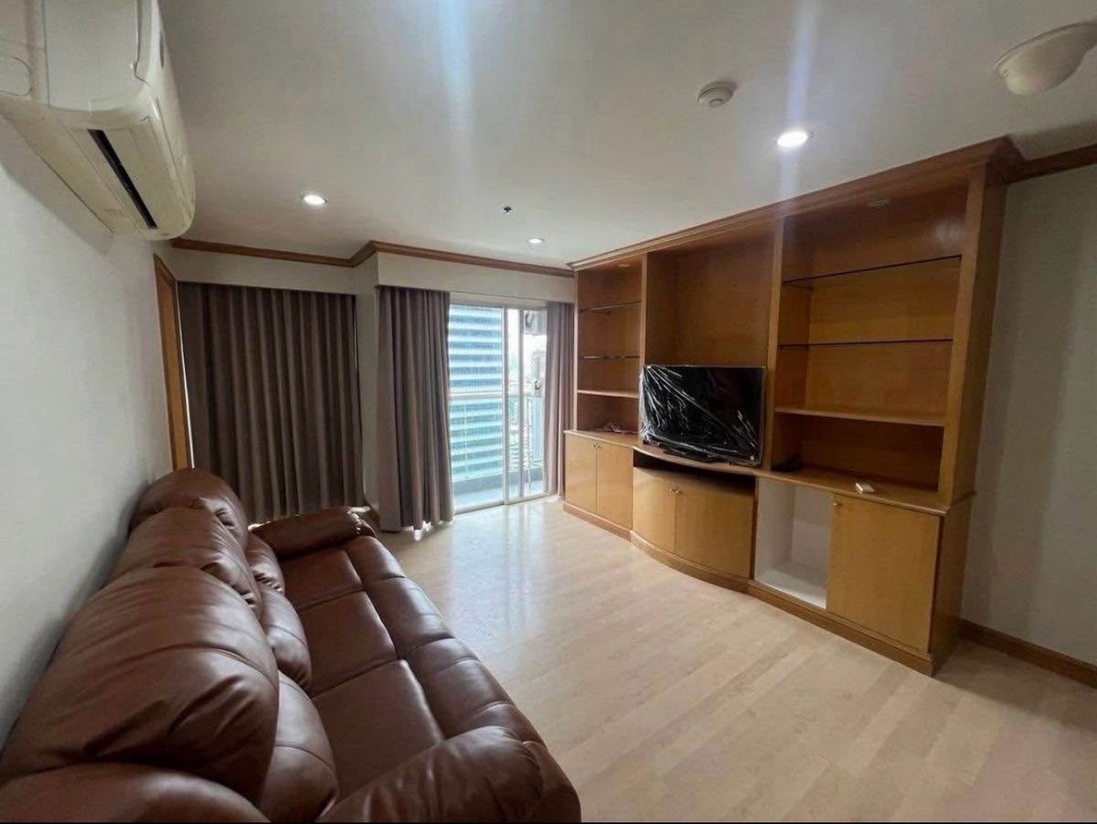 For RentCondoSilom, Saladaeng, Bangrak : 🔥RENT 3BR 2BR 🔥110SQM🔥Silom Suite🔥59,000/Month🔥