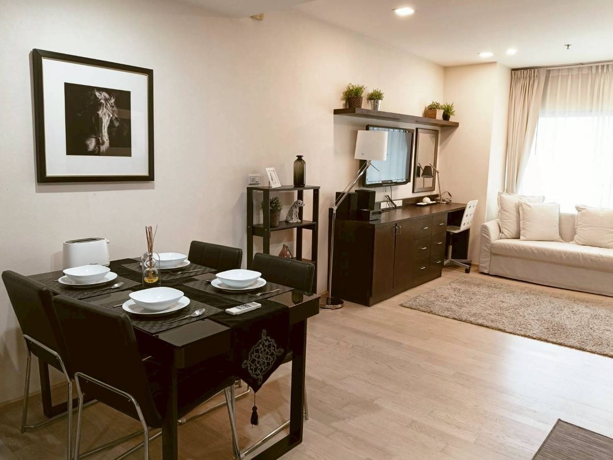 ให้เช่าคอนโดสุขุมวิท อโศก ทองหล่อ : คอนโดให้เช่า :  Noble Remix Sukhumvit 36 ( โนเบิล รีมิกซ์ สุขุมวิท 36 )((BTS Thong Lor Station  )) MK-02  line @livingbkk