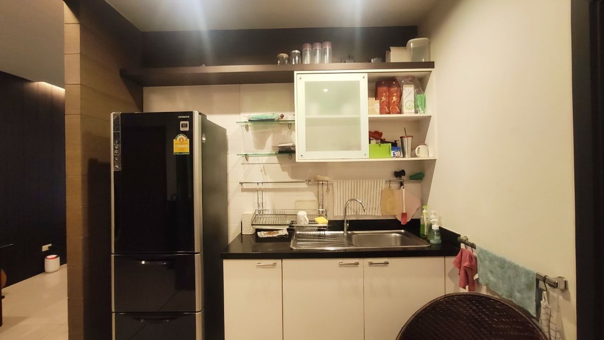 For SaleCondoSathorn, Narathiwat : Condo for sale The Star Estate at Narathiwas (The Star Estate at Narathiwat) 72 square meters, 7th floor, Narathiwat Rajanagarindra Road. Near Ratchadaphisek Road Behind Lotus Rama 3, Chong Nonsi Subdistrict, Yannawa District, Bangkok