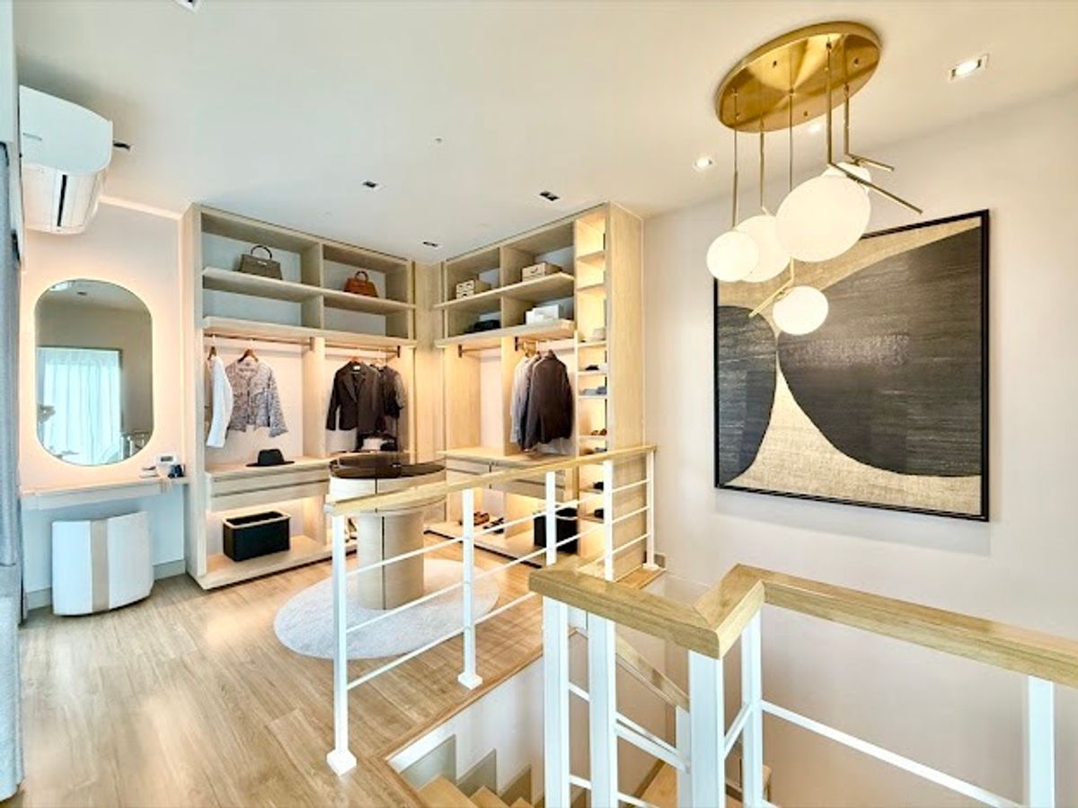 ขายทาวน์โฮมเกษตรศาสตร์ รัชโยธิน : 🏛️Baan Klang Mueng พหลฯ - รามอินทรา🌈ทาวน์โฮม 3 ชั้น URBANIST ขนาด 141 ตร.ม. 35.5 ตร.ว. | 3 ห้องนอน 3 ห้องน้ำ 2 ที่จอด เริ่ม 4.79 MB ติดต่อนัดชม Tel.0922635410 (เอิร์ธ)