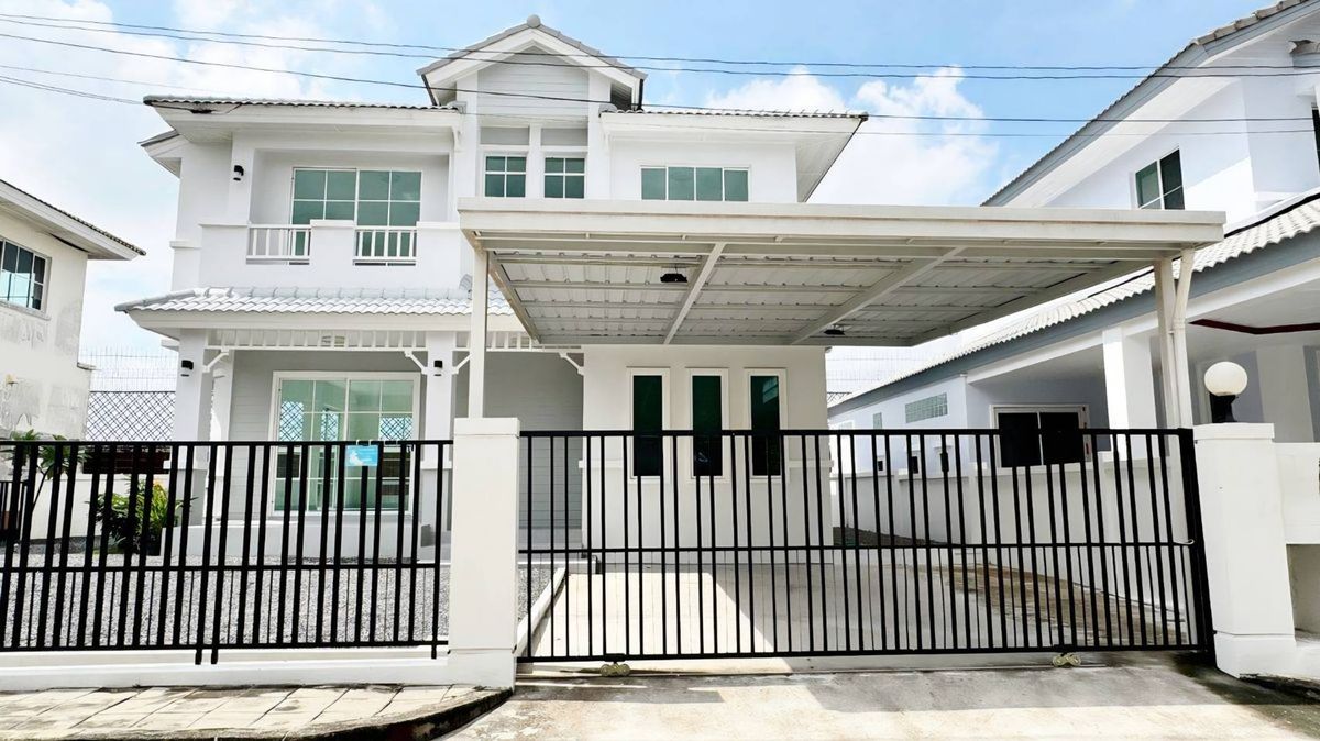 For RentHousePathum Thani,Rangsit, Thammasat : Rent a detached house, Chaiyapruek Rangsit, Khlong 4, near Lotus Rangsit, Nakhon Nayok, only 2 minutes.