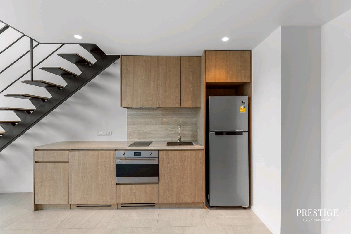 ขายคอนโดสีลม ศาลาแดง บางรัก : 📌For SELL ขาย  | The Lofts Silom  -1BR Lofts - Hybrid (46 sqm) 🔥Super Hotdeal🔥 8M