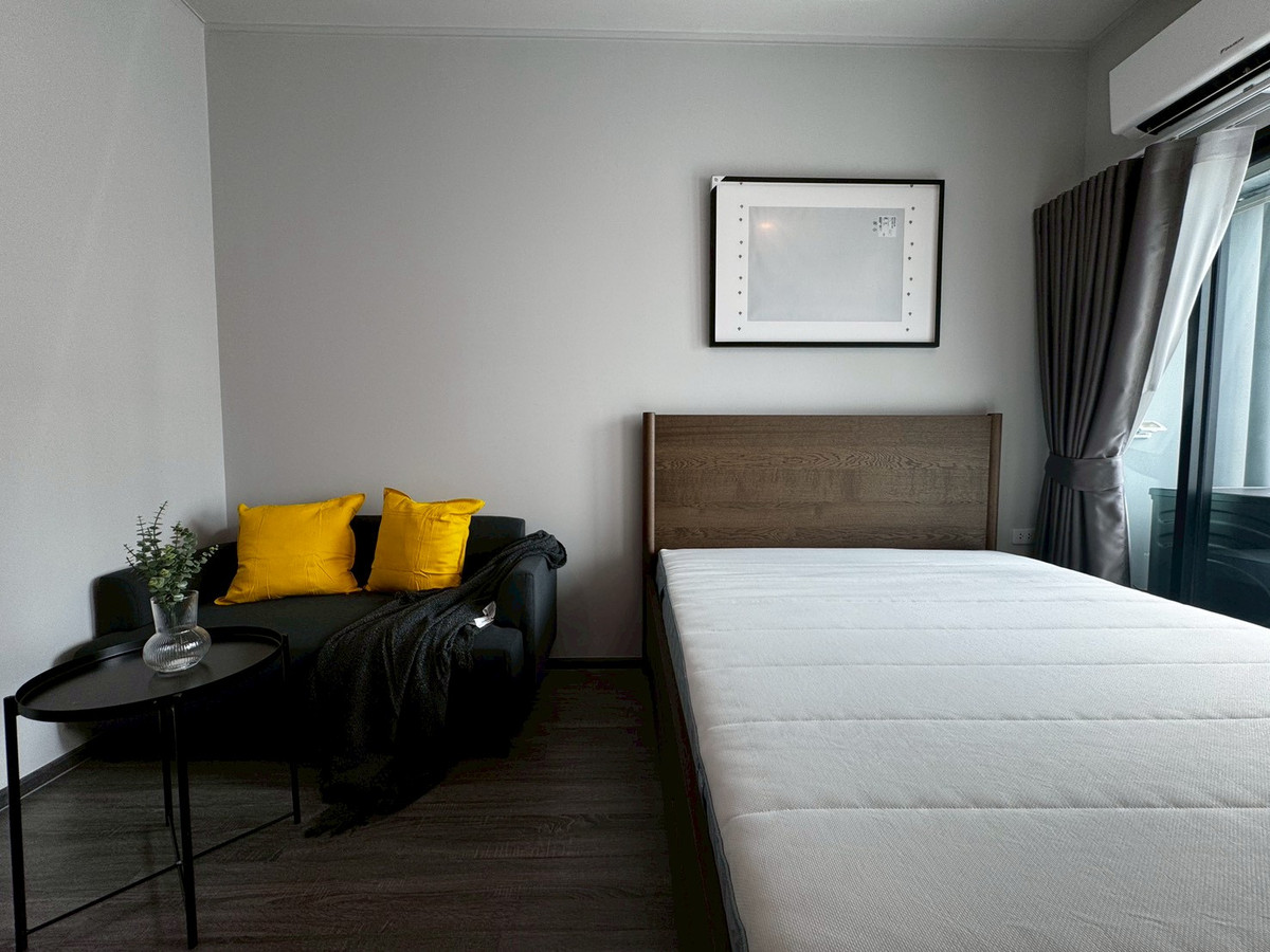 For RentCondoSeri Thai, Ramkhamhaeng Nida : 2 -story condo like at home Location on Ramkhamhaeng Road next to The Mall Bangkapi