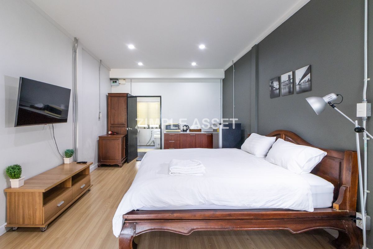 ให้เช่าสีลม ศาลาแดง บางรัก : Line ID : @zimple_asset ห้องพักตกแต่งสไตล์คลาสสิคย่านสุรวงศ์ ฟูลเฟอร์นิท เงียบสงบ ฟรีไวไฟ รับสัญญาเช่าระยะสั้น ไม่ไกลจากBTS สุรศักดิ์