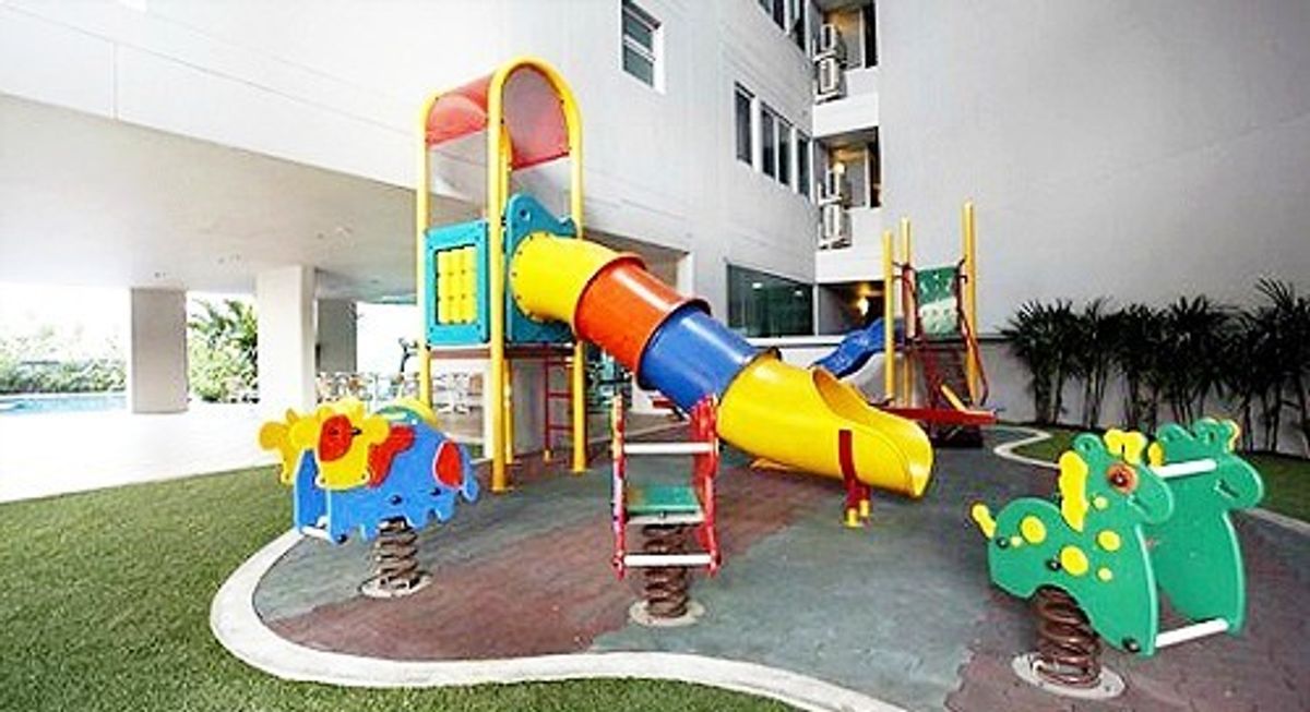 For SaleCondoSathorn, Narathiwat : Condo for sale The Star Estate at Narathiwas (The Star Estate at Narathiwat) 72 square meters, 7th floor, Narathiwat Rajanagarindra Road. Near Ratchadaphisek Road Behind Lotus Rama 3, Chong Nonsi Subdistrict, Yannawa District, Bangkok