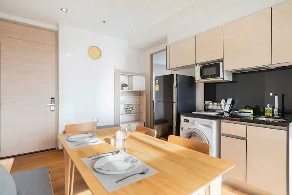 For RentCondoSukhumvit, Asoke, Thonglor : Rent Park Origin, Phrom Phrompong, beautiful view, near BTS and Emquartier.