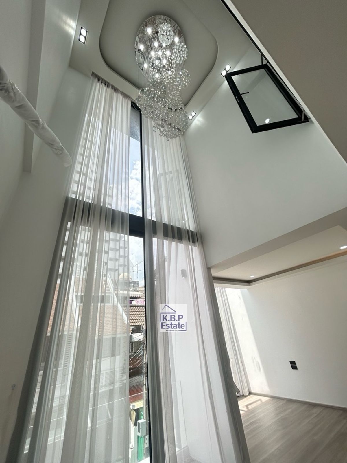 ขายทาวน์โฮมสุขุมวิท อโศก ทองหล่อ : 🏡ขาย Townhome 3 ชั้น 25 ตรว ซอยสุขุมวิท 15 ทำเลดี เพียง 1 นาทีถึง โรงเรียนนานาชาติ NIST และ 5 นาที ถึง BTS อโศก 