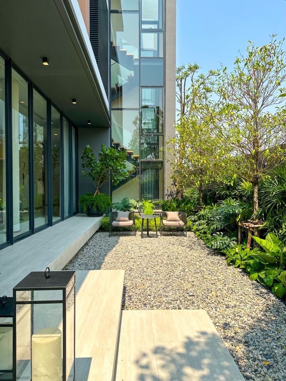 ขายบ้านบางนา แบริ่ง ลาซาล : ✅BAAN ISSARA BANGNA 