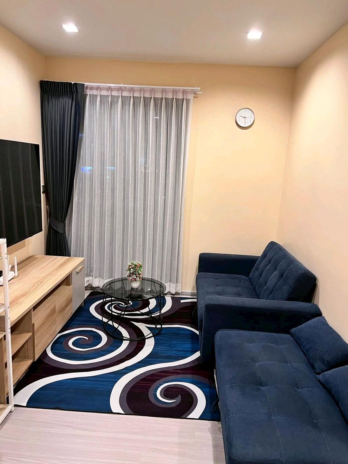 ให้เช่าคอนโดพระราม 9 เพชรบุรีตัดใหม่ RCA : For Rent Life Asoke Hype condo