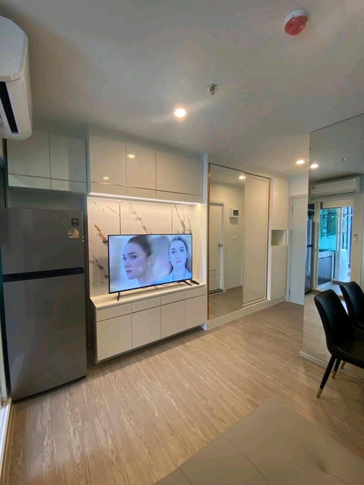 ให้เช่าคอนโดบางนา แบริ่ง ลาซาล : 🏢 ห้องใหม่แกะกล่อง พร้อมอยู่!! Regent Home Bangna ติด BTS ใกล้เดอะมอลล์ บางนา และทางด่วน เดินทางสะดวก
