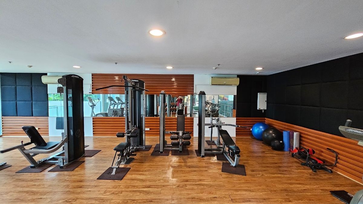 For SaleCondoSathorn, Narathiwat : Condo for sale The Star Estate at Narathiwas (The Star Estate at Narathiwat) 72 square meters, 7th floor, Narathiwat Rajanagarindra Road. Near Ratchadaphisek Road Behind Lotus Rama 3, Chong Nonsi Subdistrict, Yannawa District, Bangkok