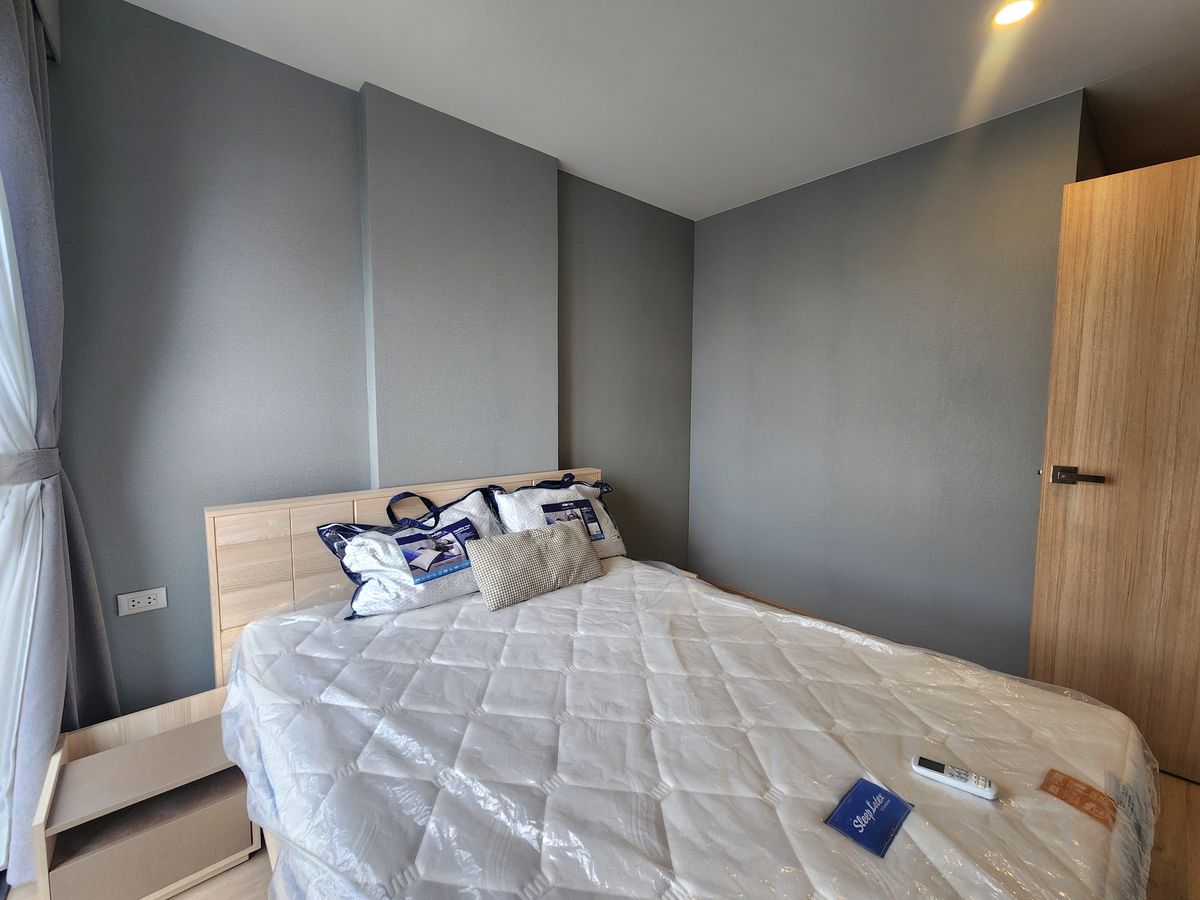 ให้เช่าคอนโดวงเวียนใหญ่ เจริญนคร : ไม่ว่างครับผม**สถานะตามภาพปกครับผม วิวสระน้ำ**ให้เช่า The Most อิสรภาพ ห้องชั้นบนสุดส่วนตัวที่สุด ไม่ร้อนแดดบ่าย สภาพใหม่มากพร้อมเข้าอยู่ SN517.4.181