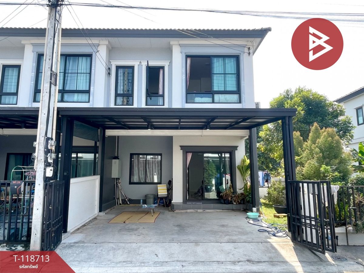 ขายทาวน์โฮมฉะเชิงเทรา : ขายทาวน์เฮ้าส์ หมู่บ้านบริทาเนีย บางนา กม.42 บางปะกง ฉะเชิงเทรา