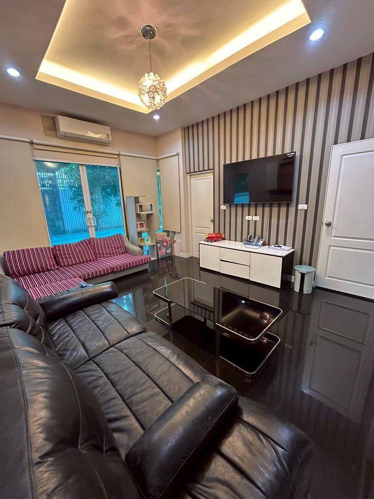 HouseKaset Nawamin,Ladplakao : • 𝐑𝐞𝐧𝐭/𝐒𝐚𝐥𝐞 • 𝐆𝐁𝐁 𝐊𝐚𝐬𝐞𝐭 - 𝐍𝐚𝐰𝐚𝐦𝐢𝐧 • 𝟓 𝐁𝐞𝐝 𝟕 𝐁𝐚𝐭𝐡 • 𝟏𝟐𝟗 𝐒𝐪.𝐖. • 𝐅𝐮𝐥𝐥𝐲-𝐅𝐮𝐫𝐧𝐢𝐬𝐡𝐞𝐝 + 𝐒𝐰𝐢𝐦𝐦𝐢𝐦𝐠 𝐏𝐨𝐨𝐥 •    𝐋𝐢𝐧𝐞 𝐈𝐃 : 𝐕𝐚𝐬𝐬𝐢𝐥𝐲