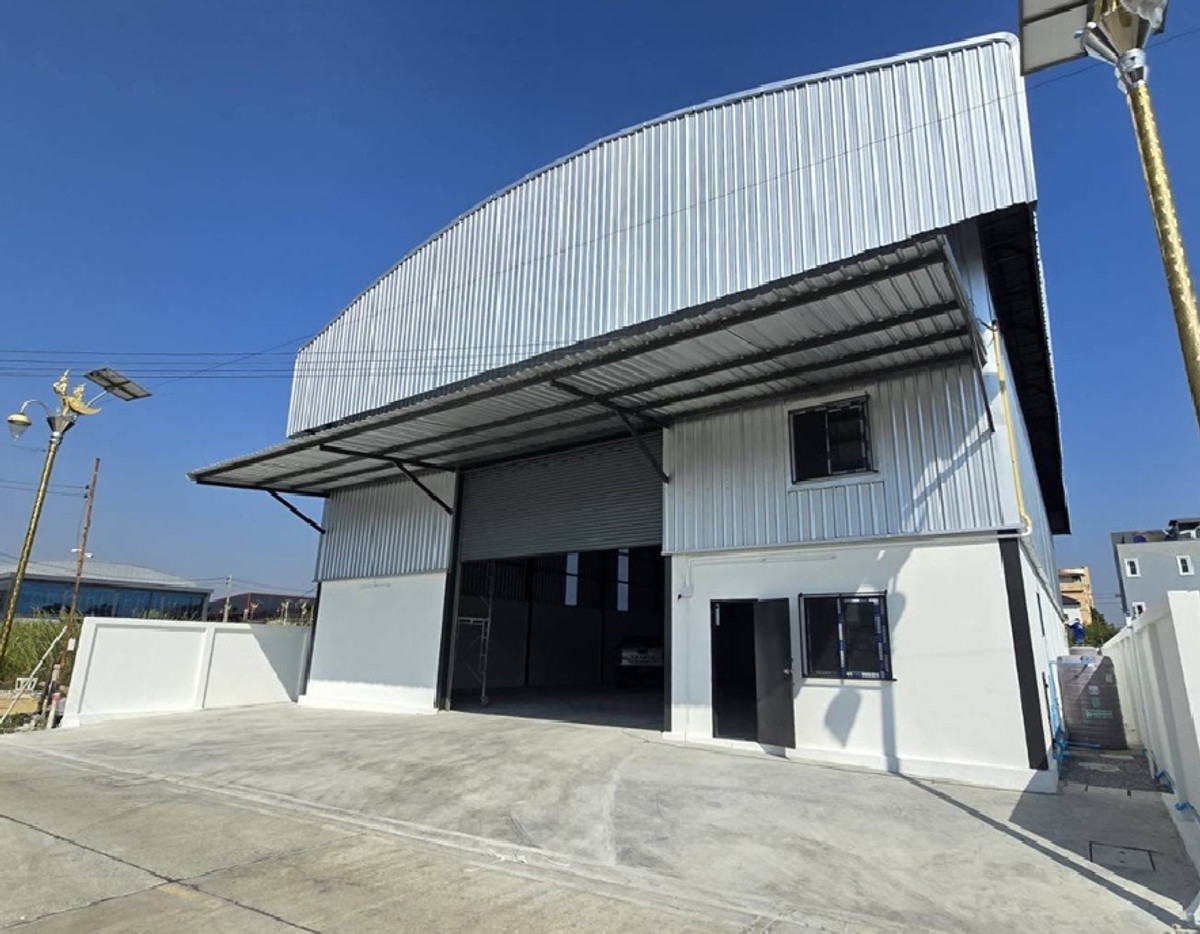 ให้เช่าโกดังบางนา แบริ่ง ลาซาล : For Rent ให้เช่าโกดัง พร้อมสำนักงาน พื้นที่ 520 ตารางเมตร ซอยลาดกระบัง 14/1 โกดังสร้างใหม่ / เหมาะเก็บสินค้า หรือ ศูนย์กระจายสินค้า หรือ ธุรกิจ Online / รถเทรลเลอร์เข้าได้ จอดลงของได้