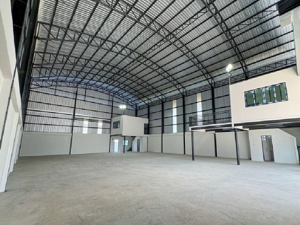 ให้เช่าโกดังบางนา แบริ่ง ลาซาล : For Rent ให้เช่าโกดัง พร้อมสำนักงาน พื้นที่ 520 ตารางเมตร ซอยลาดกระบัง 14/1 โกดังสร้างใหม่ / เหมาะเก็บสินค้า หรือ ศูนย์กระจายสินค้า หรือ ธุรกิจ Online / รถเทรลเลอร์เข้าได้ จอดลงของได้