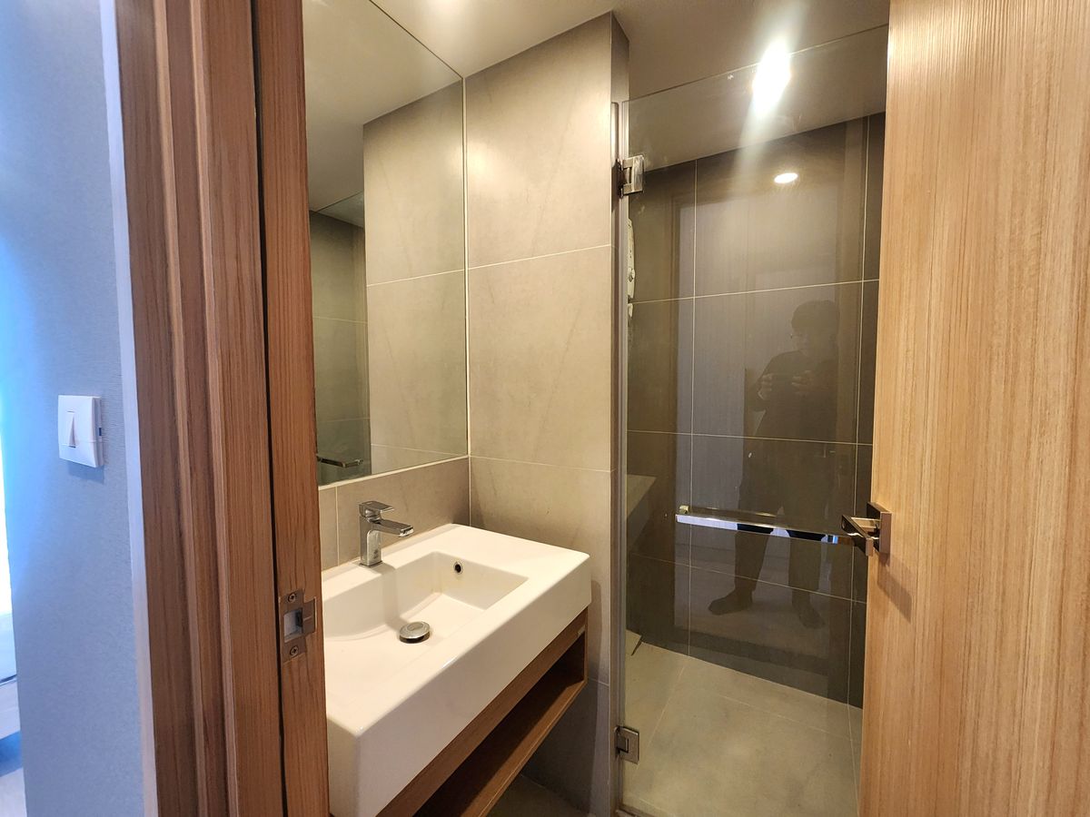 ให้เช่าคอนโดวงเวียนใหญ่ เจริญนคร : ไม่ว่างครับผม**สถานะตามภาพปกครับผม วิวสระน้ำ**ให้เช่า The Most อิสรภาพ ห้องชั้นบนสุดส่วนตัวที่สุด ไม่ร้อนแดดบ่าย สภาพใหม่มากพร้อมเข้าอยู่ SN517.4.181