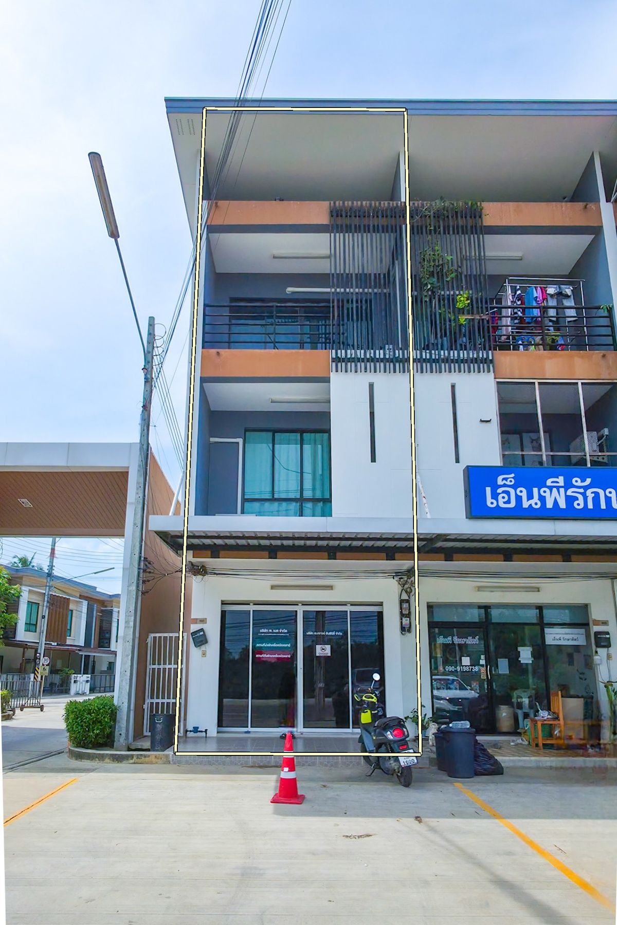 ขายอาคารพาณิชย์หัวหิน ประจวบคีรีขันธ์ : ขายอาคารพาณิชย์  3 ชั้น ต.หินเหล็กไฟ หัวหิน