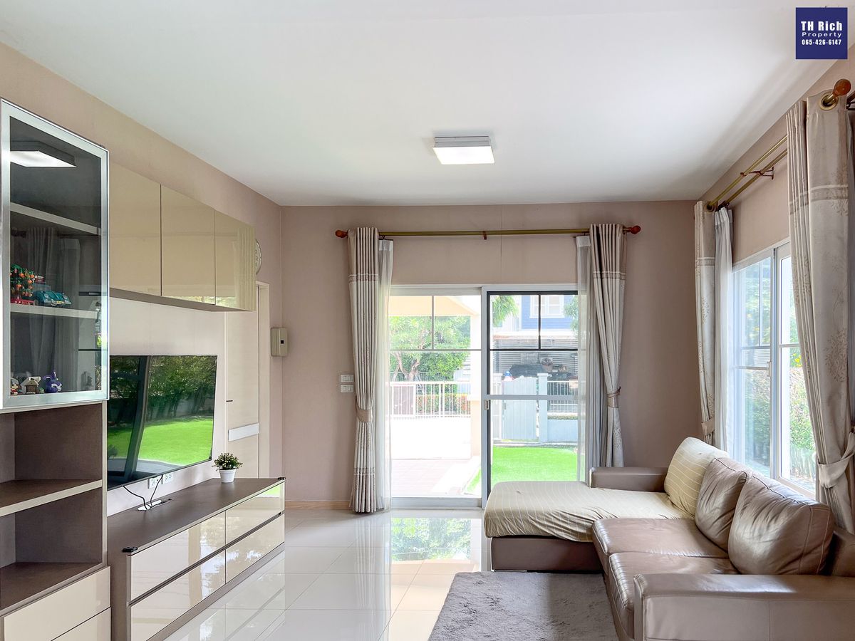 For SaleHouseBangna, Bearing, Lasalle : House for sale in Chaiyapruek Bangna, Km. 7, near Mega Bangna, 3 bedrooms, 3 water, 58 sq.w., complete with good location. Convenient to travel. Price 6.89 Delete.