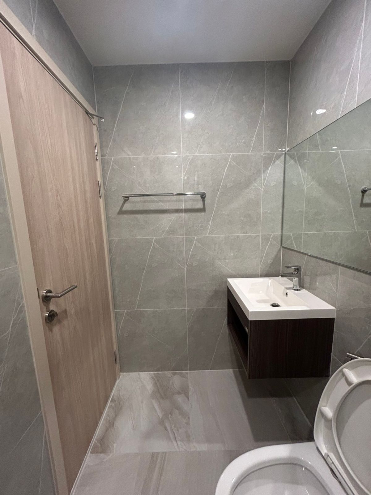 For RentCondoRama9, Petchburi, RCA : 🔥🔥 NUE District R9 rental size 26 sqm 🔥🔥