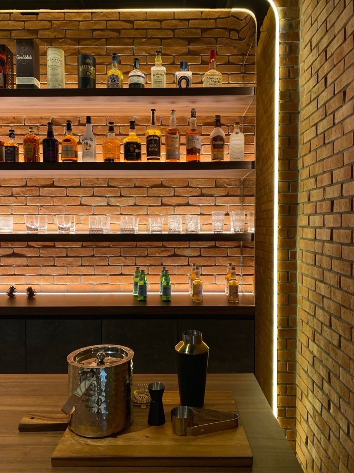 For SaleHouseKaset Nawamin,Ladplakao : 💎 Pinning luxury - superior in every dimension, The Primary V Kaset-Nawamin, a very exclusive project, only 18 houses in a high potential area, with only the last 7 remaining for those who are ready. “Choose the best”