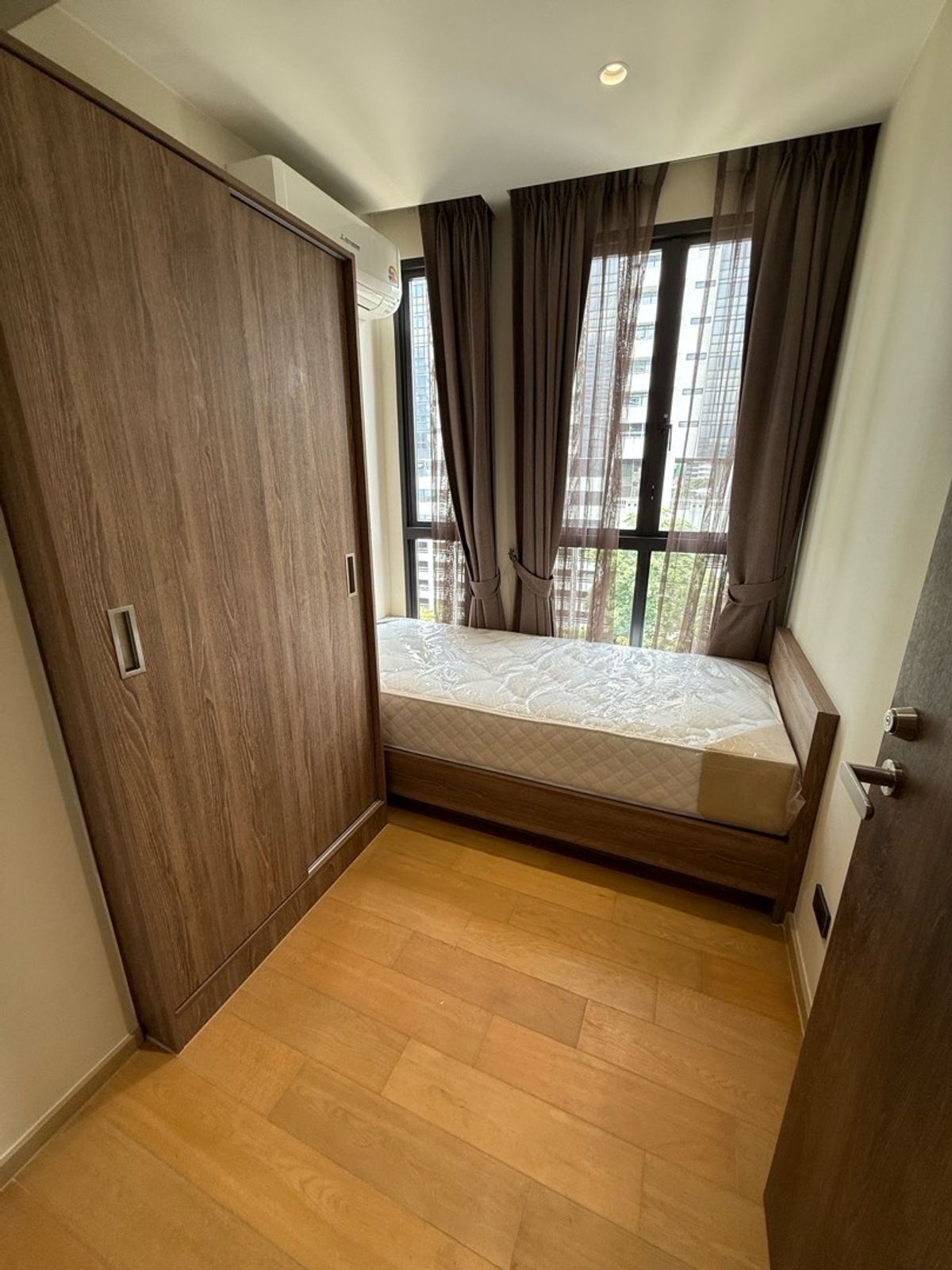 For RentCondoSukhumvit, Asoke, Thonglor : 🏬 Runesu Thonglor5 (Raneesu Thonglor 5) for rent‼ ️2BR 1BAHT 43.9 SQ.M. Very beautiful view .. not blocking the view + Bathub 🛁 New room 💯 No one has ever been in.