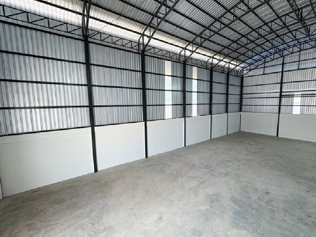 ให้เช่าโกดังบางนา แบริ่ง ลาซาล : For Rent ให้เช่าโกดัง พร้อมสำนักงาน พื้นที่ 520 ตารางเมตร ซอยลาดกระบัง 14/1 โกดังสร้างใหม่ / เหมาะเก็บสินค้า หรือ ศูนย์กระจายสินค้า หรือ ธุรกิจ Online / รถเทรลเลอร์เข้าได้ จอดลงของได้