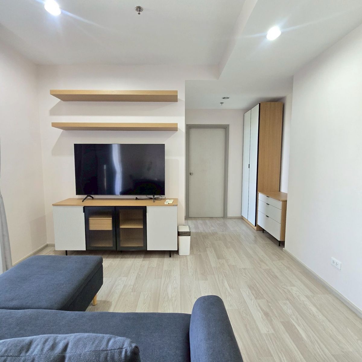 ให้เช่าคอนโดบางนา แบริ่ง ลาซาล : NEW⭐ห้องใหม่ FOR RENT คอนโด 1 BEDROOM ❤ Ideo Mobi Sukhumvit Eastpoint 39 ตรม. 18,000 บาท