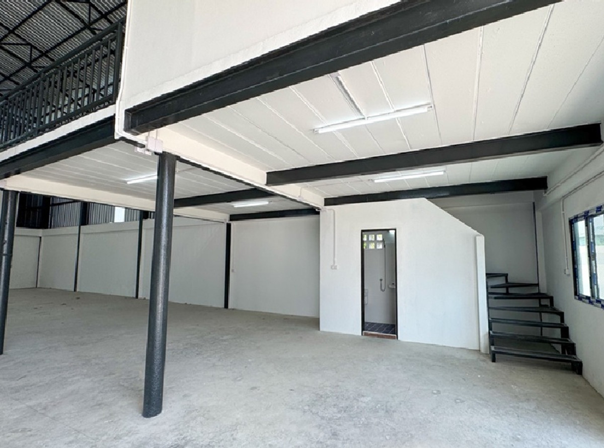 ให้เช่าโกดังบางนา แบริ่ง ลาซาล : For Rent ให้เช่าโกดัง พร้อมสำนักงาน พื้นที่ 520 ตารางเมตร ซอยลาดกระบัง 14/1 โกดังสร้างใหม่ / เหมาะเก็บสินค้า หรือ ศูนย์กระจายสินค้า หรือ ธุรกิจ Online / รถเทรลเลอร์เข้าได้ จอดลงของได้