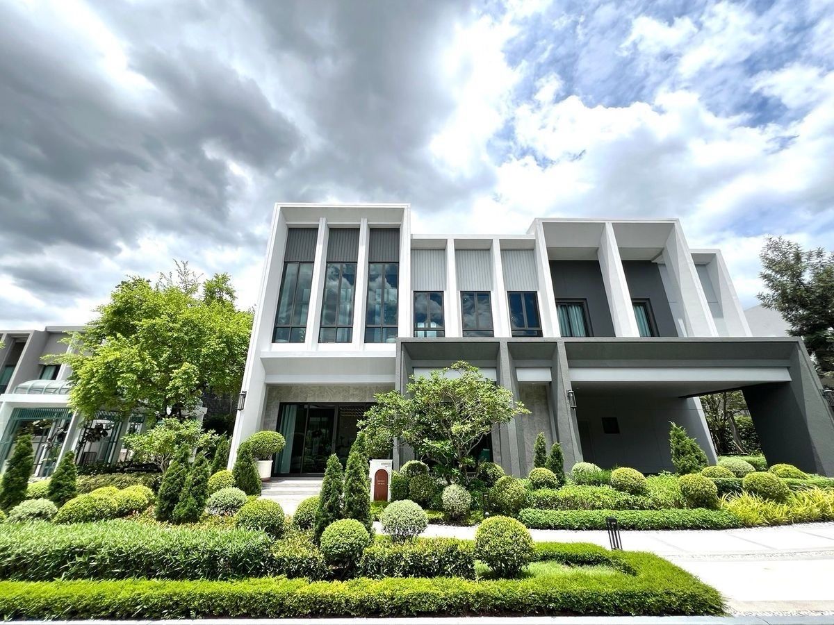 ขายบ้านนวมินทร์ รามอินทรา : 🏛️Bangkok Boulevard Signature รามอินทรา - วัชรพล🏛️บ้านเดี่ยว 2 ชั้น ขนาด 439 ตร.ม. 101.9 ตร.ว. | 4 ห้องนอน 5 ห้องน้ำ 4 ที่จอด เริ่ม 25.9 MB นัดชม 📲 095-9299924 (K.เบนซ์) 
