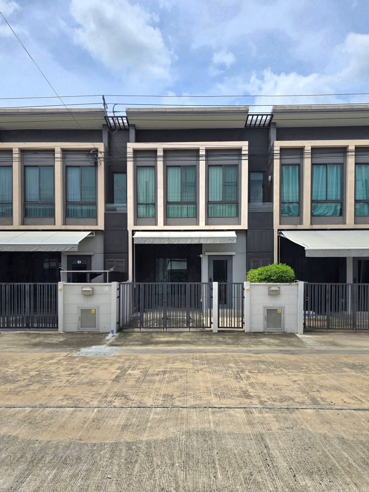 For RentTownhomeSamut Prakan,Samrong : 🔥 (Rental) Rare Item!