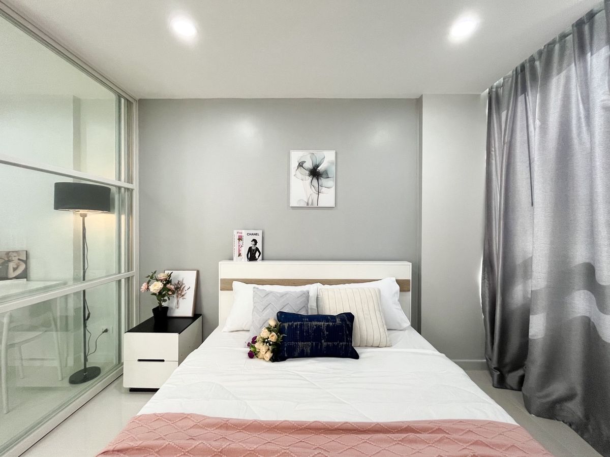 ขายคอนโดพัฒนาการ ศรีนครินทร์ : ขายคอนโด อิลีเม้นท์ ศรีนครินทร์ 3ึ7 ตรม  ห้องรีโนเวทใหม่ สวยแบบคุ้ม 