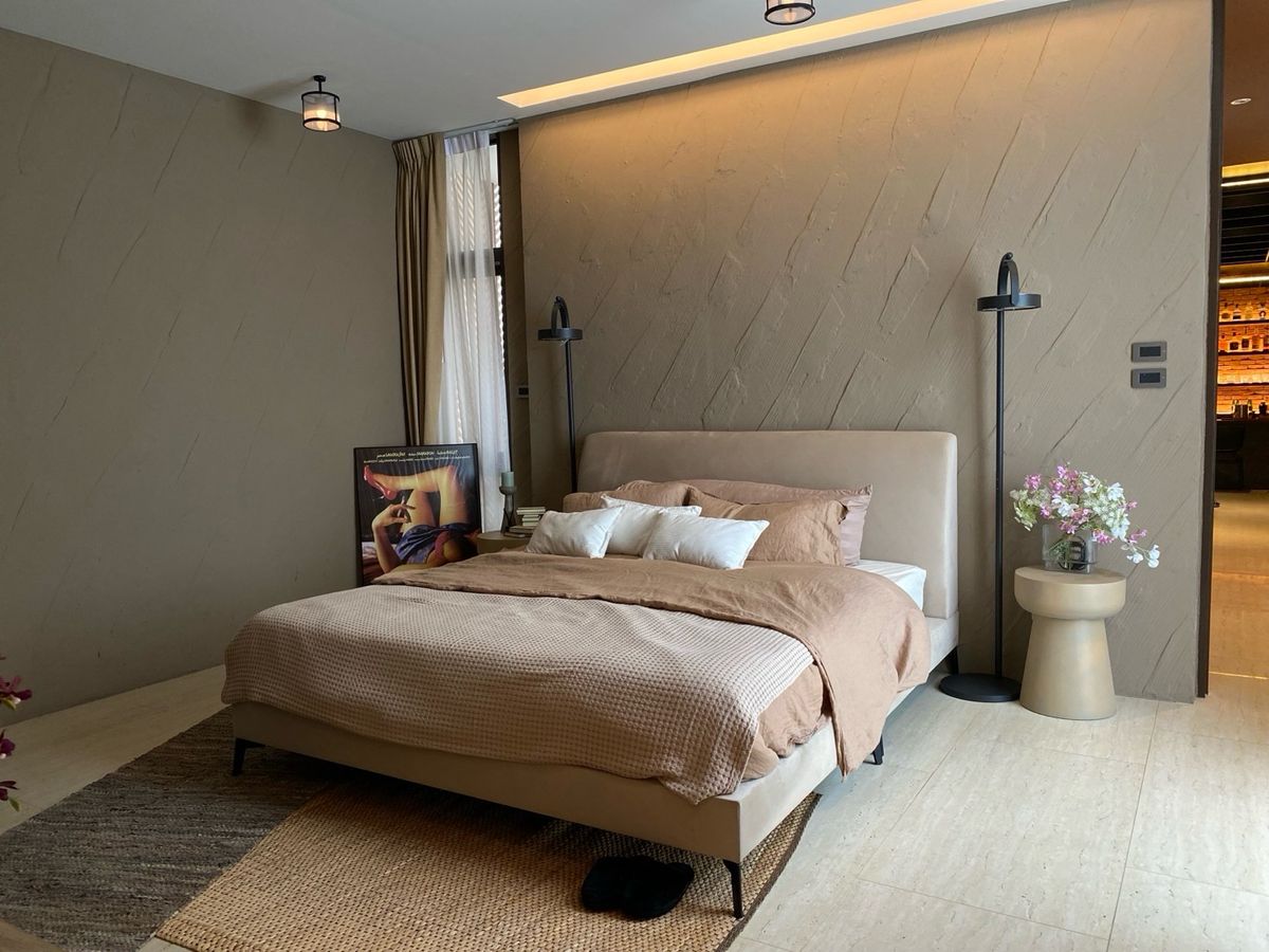 For SaleHouseKaset Nawamin,Ladplakao : 💎 Pinning luxury - superior in every dimension, The Primary V Kaset-Nawamin, a very exclusive project, only 18 houses in a high potential area, with only the last 7 remaining for those who are ready. “Choose the best”