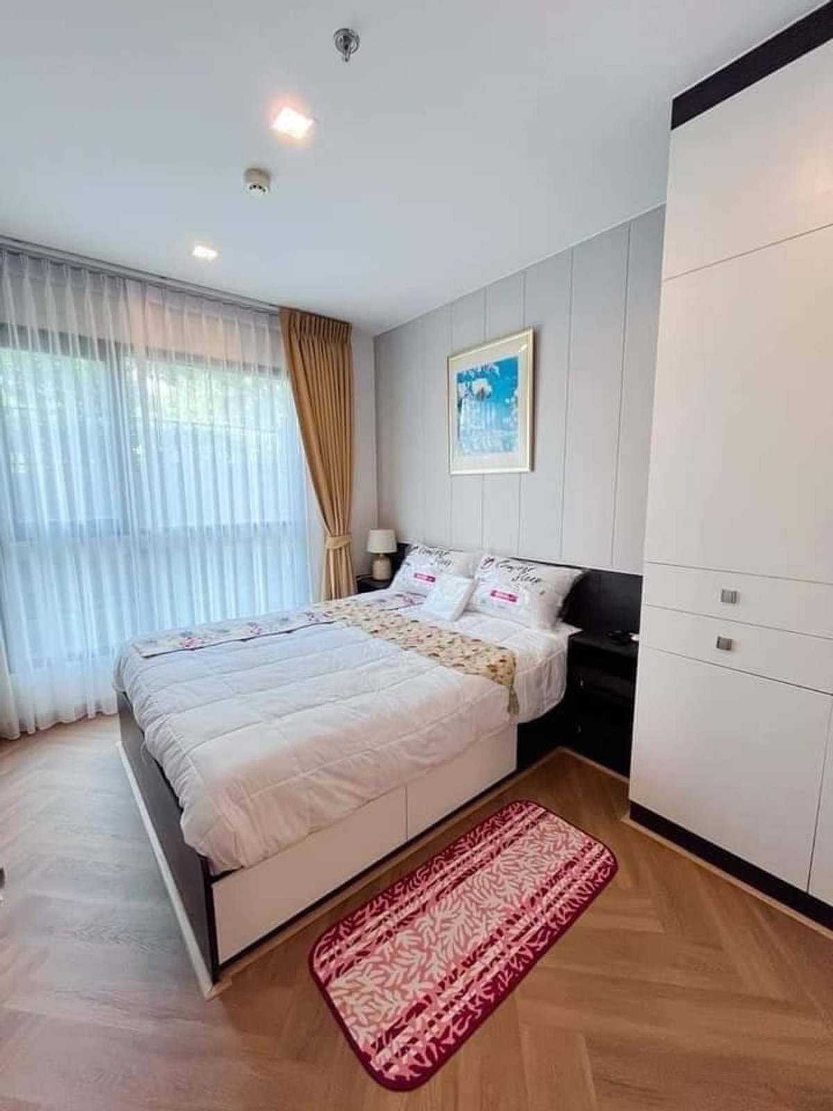 ให้เช่าคอนโดอ่อนนุช อุดมสุข : One Bedroom Plus ห้องมุม แต่งครบ พร้อม Netflix & อินเทอร์เน็ตแรง — Life Sukhumvit 48