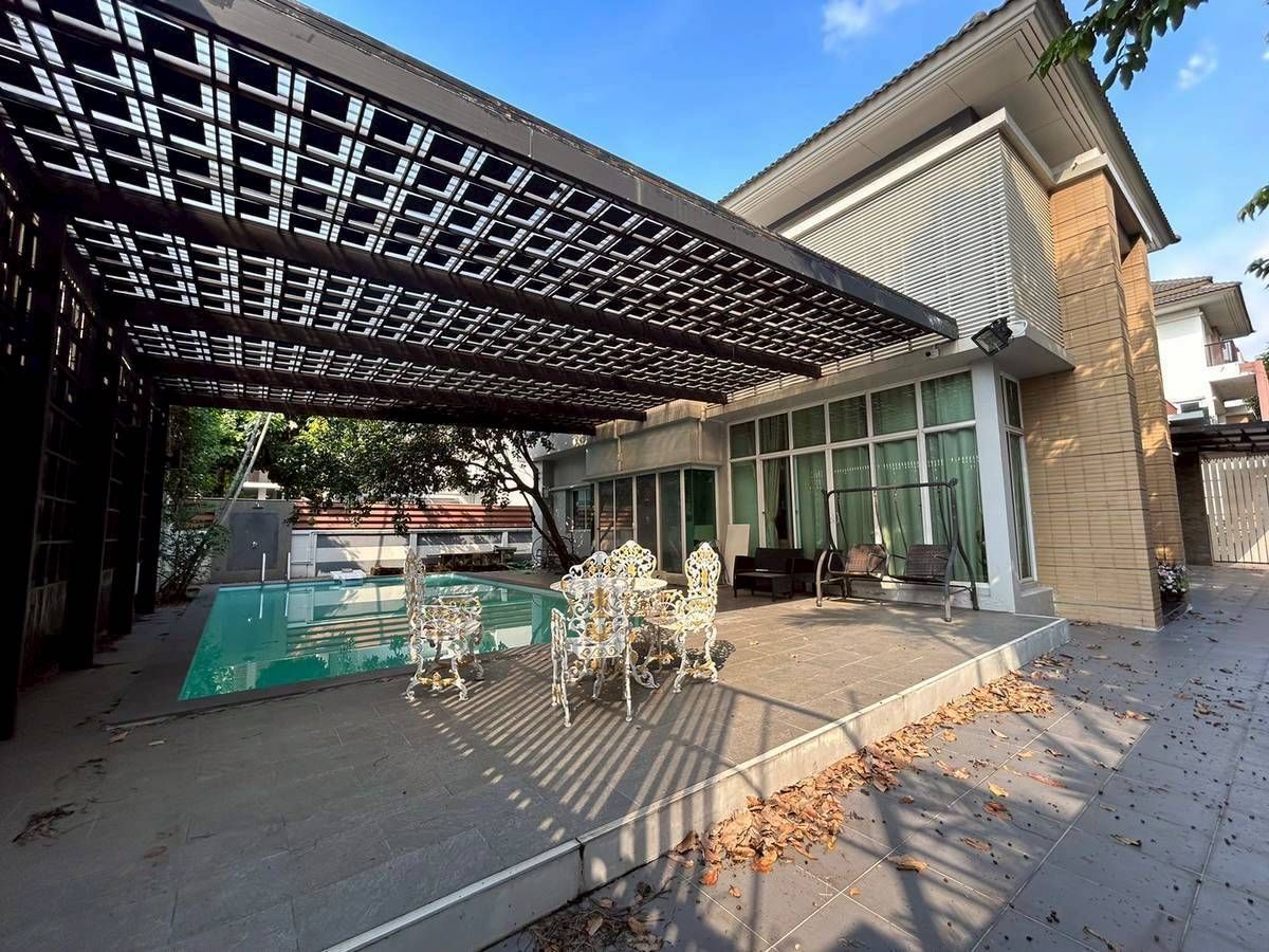 HouseKaset Nawamin,Ladplakao : • 𝐑𝐞𝐧𝐭/𝐒𝐚𝐥𝐞 • 𝐆𝐁𝐁 𝐊𝐚𝐬𝐞𝐭 - 𝐍𝐚𝐰𝐚𝐦𝐢𝐧 • 𝟓 𝐁𝐞𝐝 𝟕 𝐁𝐚𝐭𝐡 • 𝟏𝟐𝟗 𝐒𝐪.𝐖. • 𝐅𝐮𝐥𝐥𝐲-𝐅𝐮𝐫𝐧𝐢𝐬𝐡𝐞𝐝 + 𝐒𝐰𝐢𝐦𝐦𝐢𝐦𝐠 𝐏𝐨𝐨𝐥 •    𝐋𝐢𝐧𝐞 𝐈𝐃 : 𝐕𝐚𝐬𝐬𝐢𝐥𝐲