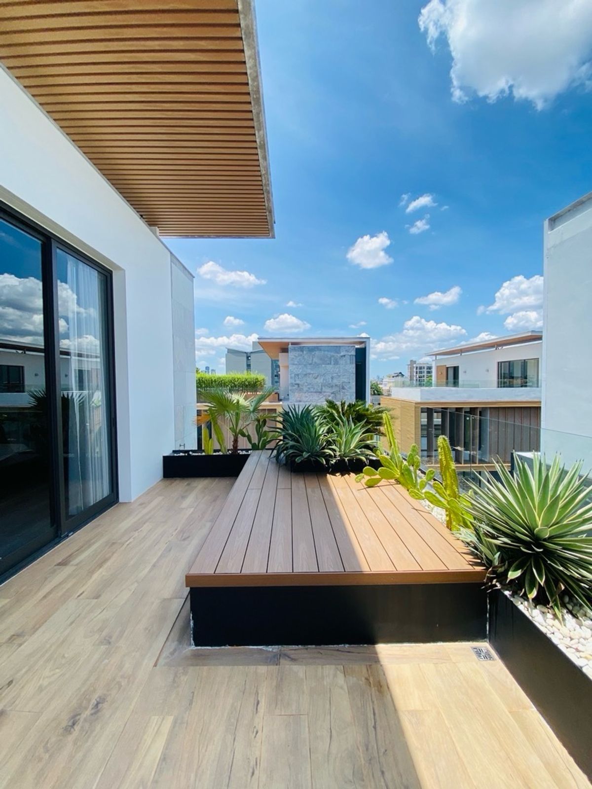 For SaleHouseKaset Nawamin,Ladplakao : 💎 Pinning luxury - superior in every dimension, The Primary V Kaset-Nawamin, a very exclusive project, only 18 houses in a high potential area, with only the last 7 remaining for those who are ready. “Choose the best”