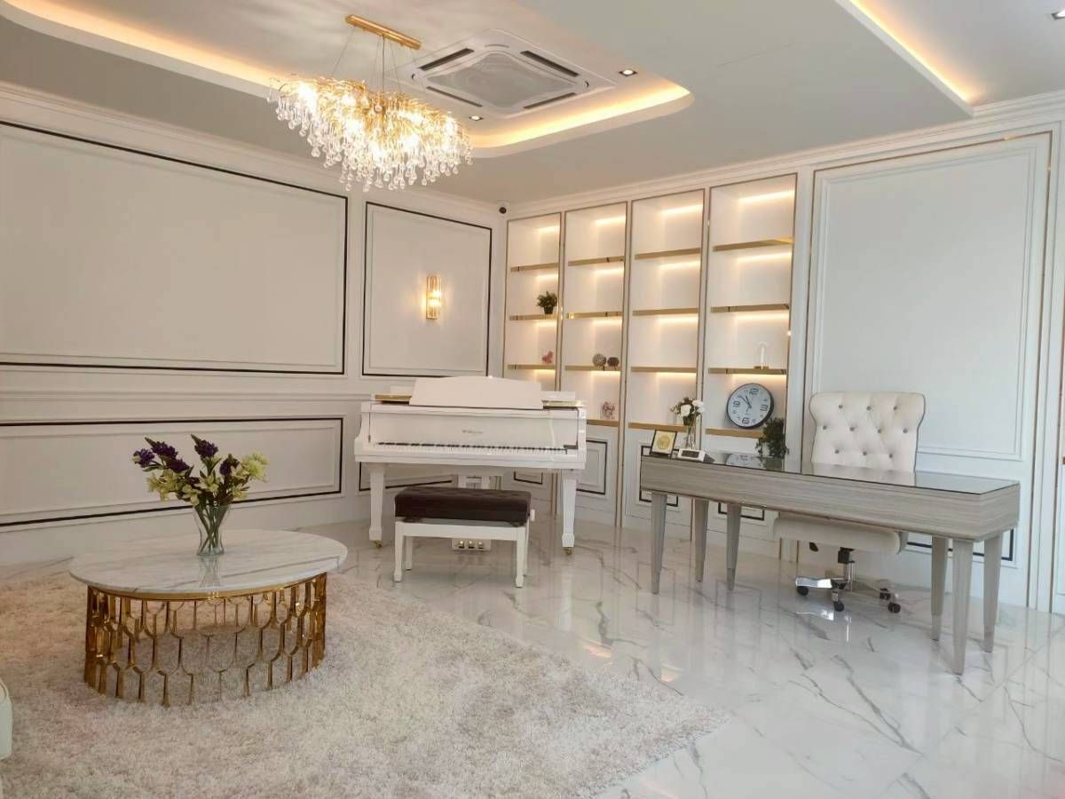 HouseKaset Nawamin,Ladplakao : • 𝐑𝐞𝐧𝐭/𝐒𝐚𝐥𝐞 • 𝐓𝐡𝐞 𝐏𝐫𝐢𝐦𝐚𝐫𝐲 𝐕 • 𝟒 𝐁𝐞𝐝 𝟕 𝐁𝐚𝐭𝐡 • 𝟕𝟔 𝐒𝐪.𝐖. • 𝐅𝐮𝐥𝐥𝐲-𝐅𝐮𝐫𝐧𝐢𝐬𝐡𝐞𝐝 + 𝐒𝐰𝐢𝐦𝐦𝐢𝐦𝐠 𝐏𝐨𝐨𝐥 •    𝐋𝐢𝐧𝐞 𝐈𝐃 : 𝐕𝐚𝐬𝐬𝐢𝐥𝐲