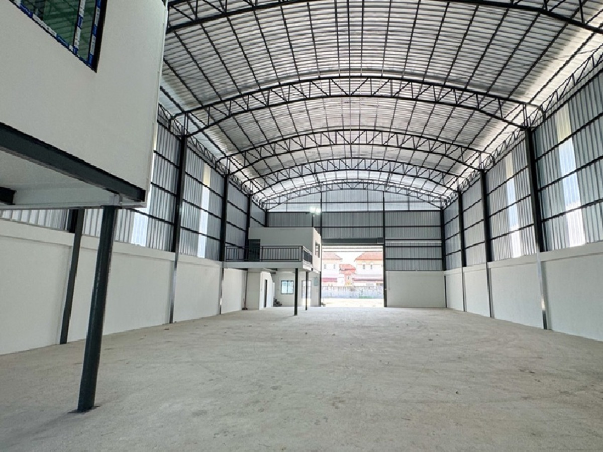ให้เช่าโกดังบางนา แบริ่ง ลาซาล : For Rent ให้เช่าโกดัง พร้อมสำนักงาน พื้นที่ 520 ตารางเมตร ซอยลาดกระบัง 14/1 โกดังสร้างใหม่ / เหมาะเก็บสินค้า หรือ ศูนย์กระจายสินค้า หรือ ธุรกิจ Online / รถเทรลเลอร์เข้าได้ จอดลงของได้