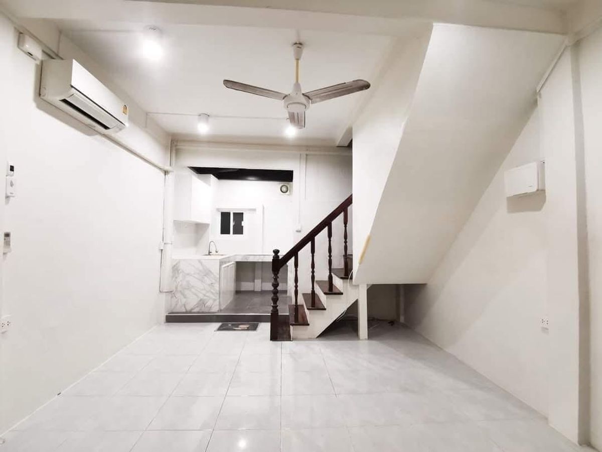 ให้เช่าทาวน์โฮมบางซื่อ วงศ์สว่าง เตาปูน : 🏠 ให้เช่า ทาวน์เฮ้าส์ 3 ชั้น ซอยประชาชื่น 36
