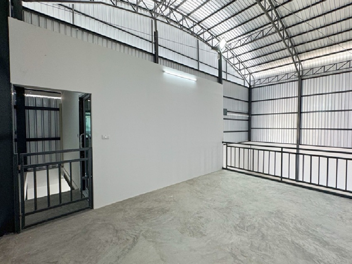 ให้เช่าโกดังบางนา แบริ่ง ลาซาล : For Rent ให้เช่าโกดัง พร้อมสำนักงาน พื้นที่ 520 ตารางเมตร ซอยลาดกระบัง 14/1 โกดังสร้างใหม่ / เหมาะเก็บสินค้า หรือ ศูนย์กระจายสินค้า หรือ ธุรกิจ Online / รถเทรลเลอร์เข้าได้ จอดลงของได้