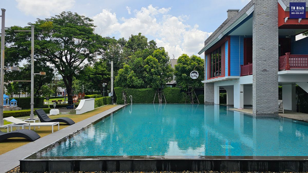 For SaleHouseBangna, Bearing, Lasalle : House for sale in Chaiyapruek Bangna, Km. 7, near Mega Bangna, 3 bedrooms, 3 water, 58 sq.w., complete with good location. Convenient to travel. Price 6.89 Delete.