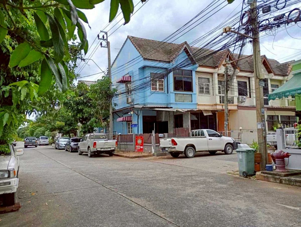 ขายทาวน์โฮมเกษตรศาสตร์ รัชโยธิน : ขายทาวน์เฮ้าส์ 2 ชั้น ม.บ้านเมธา 2 คู้บอน 27 แยก 29 ขนาด 23 ตารางวา 2 ห้องนอน หลังมุม แขวงท่าแร้ง เขตบางเขน กรุงเทพมหานคร 