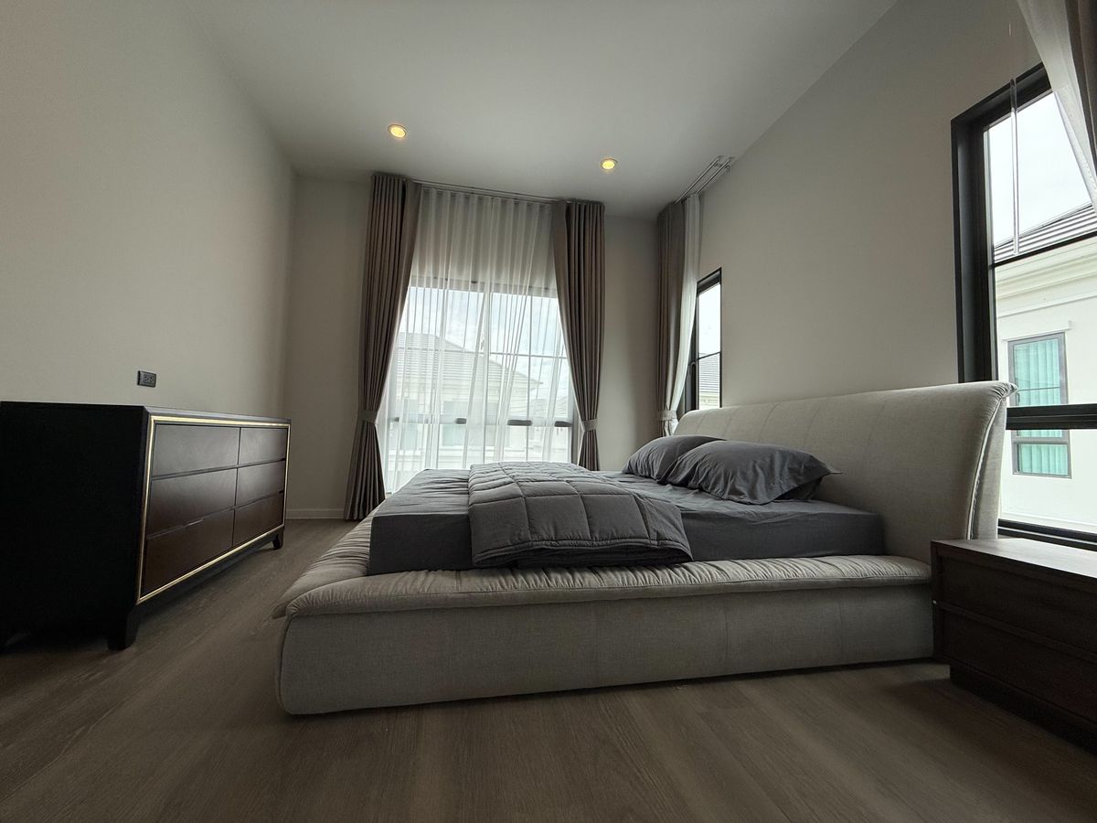 บ้านบางนา แบริ่ง ลาซาล : ✨ บ้านเดี่ยวหรู โครงการเศรษฐสิริ บางนา กม.10 (Setthasiri Bangna KM.10 – แสนสิริ) ✨ 🏠 บ้านใหม่ 2 ชั้น แบบ AUSTEN พร้อมเข้าอยู่ 💎 เช่า 280,000 บาท/เดือน 💎 ขาย 36.9 ล้านบาท