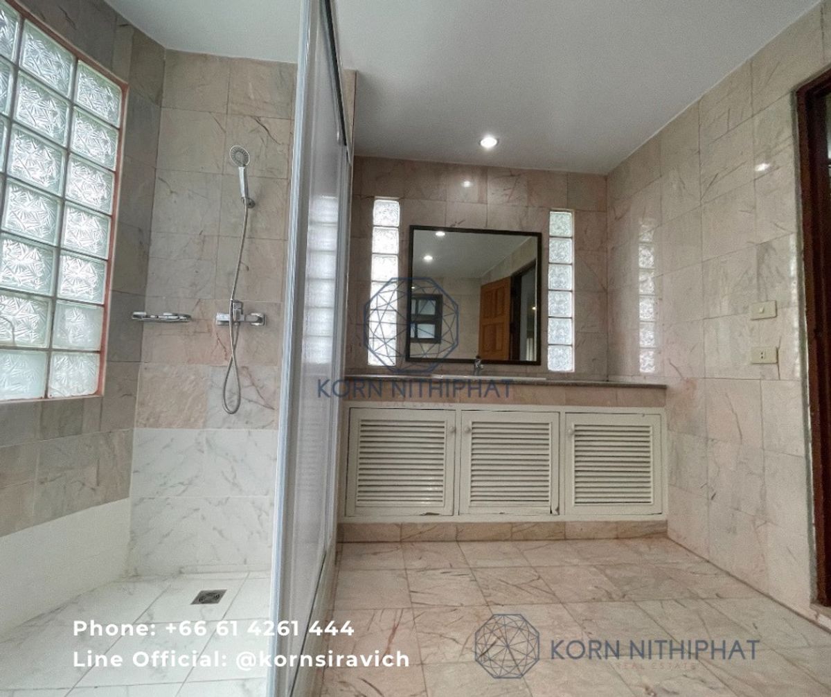 ให้เช่าบ้านพระราม 9 เพชรบุรีตัดใหม่ RCA : Private Residential Pet Friendly Home - Soi Soonvijai Thonglor / RCA / Rama 9 , Share Swimming Pool , Near KIS - Anglo - Shrewsbury - Prep - Trail International School