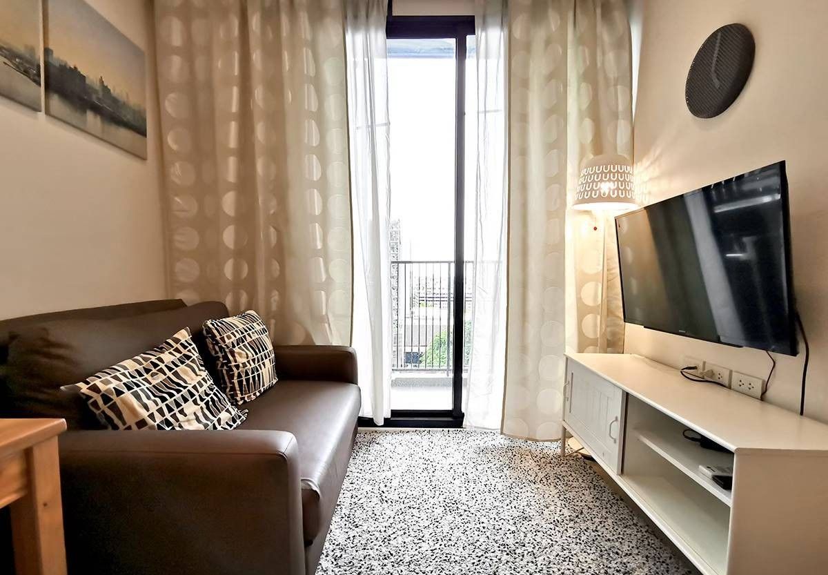 ให้เช่าคอนโดรัชดา ห้วยขวาง : 🏙 Quinn Condo Ratchada – คอนโดสวย ทำเลติดถนนใหญ่ 🏙 (คุ้มมากสำหรับ 1 ห้องนอน ทำเลแบบนี้) ค่าเช่าเพียง 15,000 บาท/เดือน