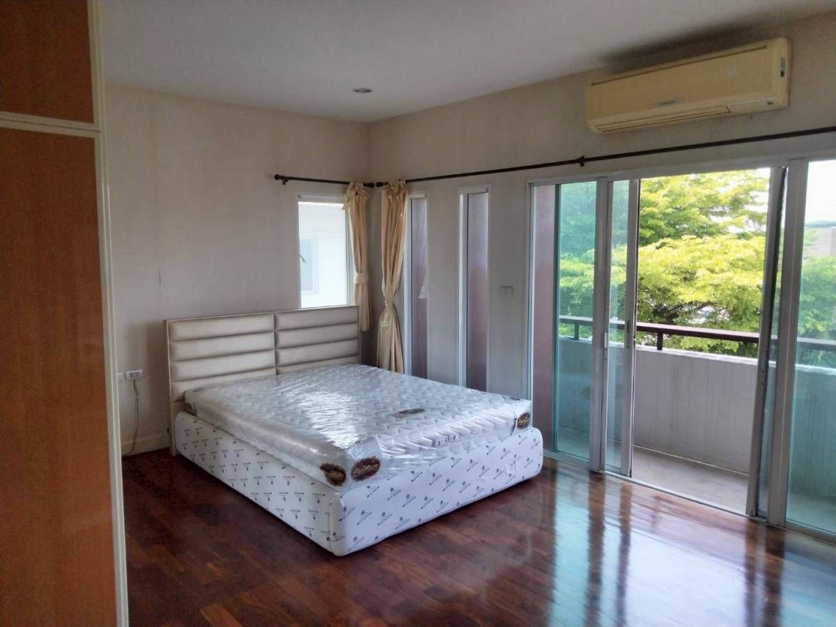 HouseKaset Nawamin,Ladplakao : • 𝐑𝐞𝐧𝐭/𝐒𝐚𝐥𝐞 • 𝐆𝐁𝐁 𝐊𝐚𝐬𝐞𝐭 - 𝐍𝐚𝐰𝐚𝐦𝐢𝐧 • 𝟓 𝐁𝐞𝐝 𝟕 𝐁𝐚𝐭𝐡 • 𝟏𝟐𝟗 𝐒𝐪.𝐖. • 𝐅𝐮𝐥𝐥𝐲-𝐅𝐮𝐫𝐧𝐢𝐬𝐡𝐞𝐝 + 𝐒𝐰𝐢𝐦𝐦𝐢𝐦𝐠 𝐏𝐨𝐨𝐥 •    𝐋𝐢𝐧𝐞 𝐈𝐃 : 𝐕𝐚𝐬𝐬𝐢𝐥𝐲